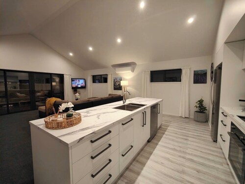 The Beautiful Trio – 3 Homes for One Group