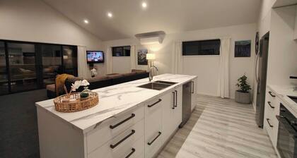 The Beautiful Trio – 3 Homes for One Group