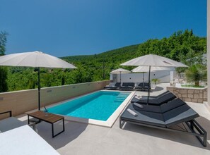 Uppvärmd pool