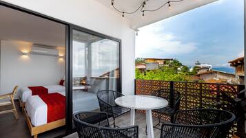 Suite Deluxe, vue océan | Literie de qualité supérieure, décoration personnalisée