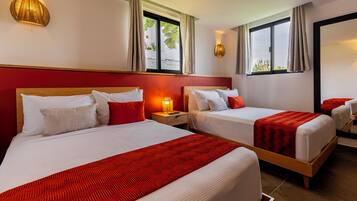 Studio Suite Junior | Seprai premium, didekorasi berbeda-beda, dan ruang kerja ramah laptop