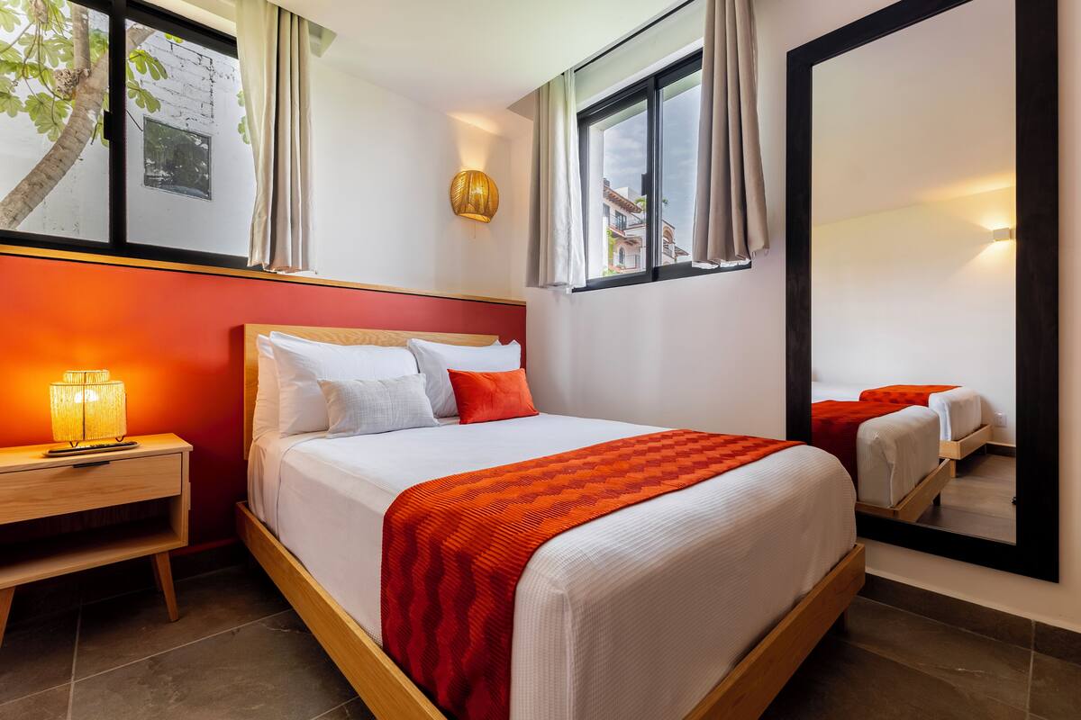Junior Studio Suite | Premium bedding, individually decorated, laptop workspace