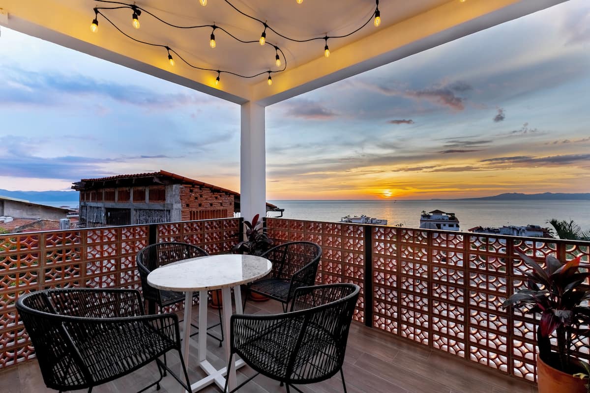 Beach/ocean view