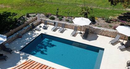 Le Domaine de la Haye - Group gîte for 16 people - 15 minutes from Puy du Fou