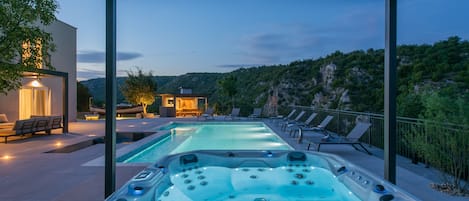 Piscine extérieure