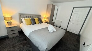 Family Apartment | Blackout drapes, iron/ironing board, free WiFi