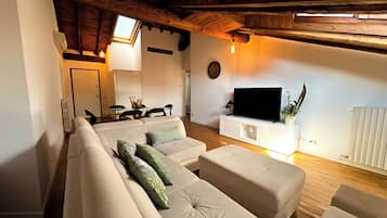 Smart-TV, Stereoanlage