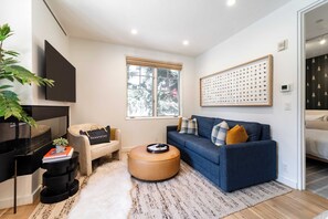 Apartment (1 Bedroom) | Interior