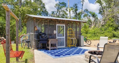 'Aunt Lucille's Place' - Cozy Cottage in Glenwood!