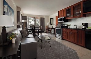 TV, peis og bordtennis