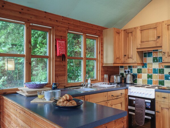 Kochgeschirr/Geschirr/Besteck