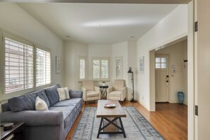 Talo (4 Bedrooms) | Sisätilat