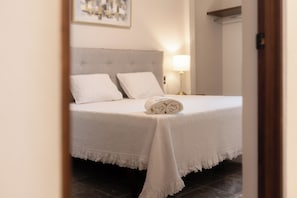 4 bedrooms, Internet, bed sheets