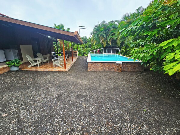 Udendørs pool