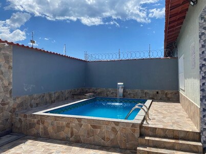 Come Relax in Mongaguá – House for Rent Just a Few Steps from the Sea