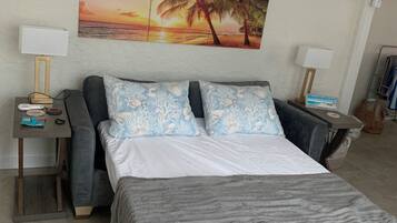 1 bedroom, travel crib, free WiFi, bed sheets