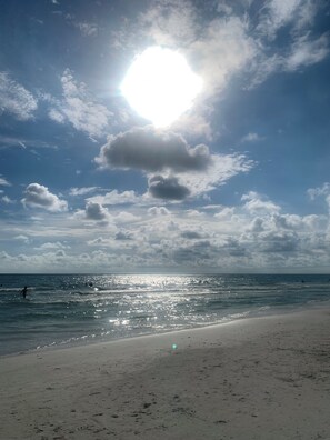 Liegestühle, Strandtücher