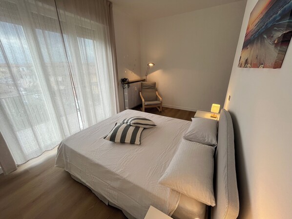 1 غرفة نوم وواي فاي وملاءات أسرّة