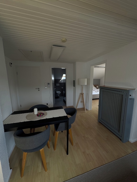 Ruhige 60m²-ferienwohnung Mit Self-check-in - Eppingen