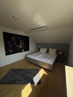 1 bedroom, desk, free WiFi