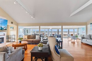 Smart TV, fireplace, foosball