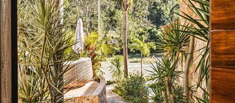 Brand new luxury 4 bedroom jungle villa in gated community 5 mins from town.