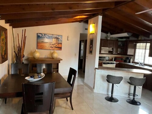 Malibu low-rise house