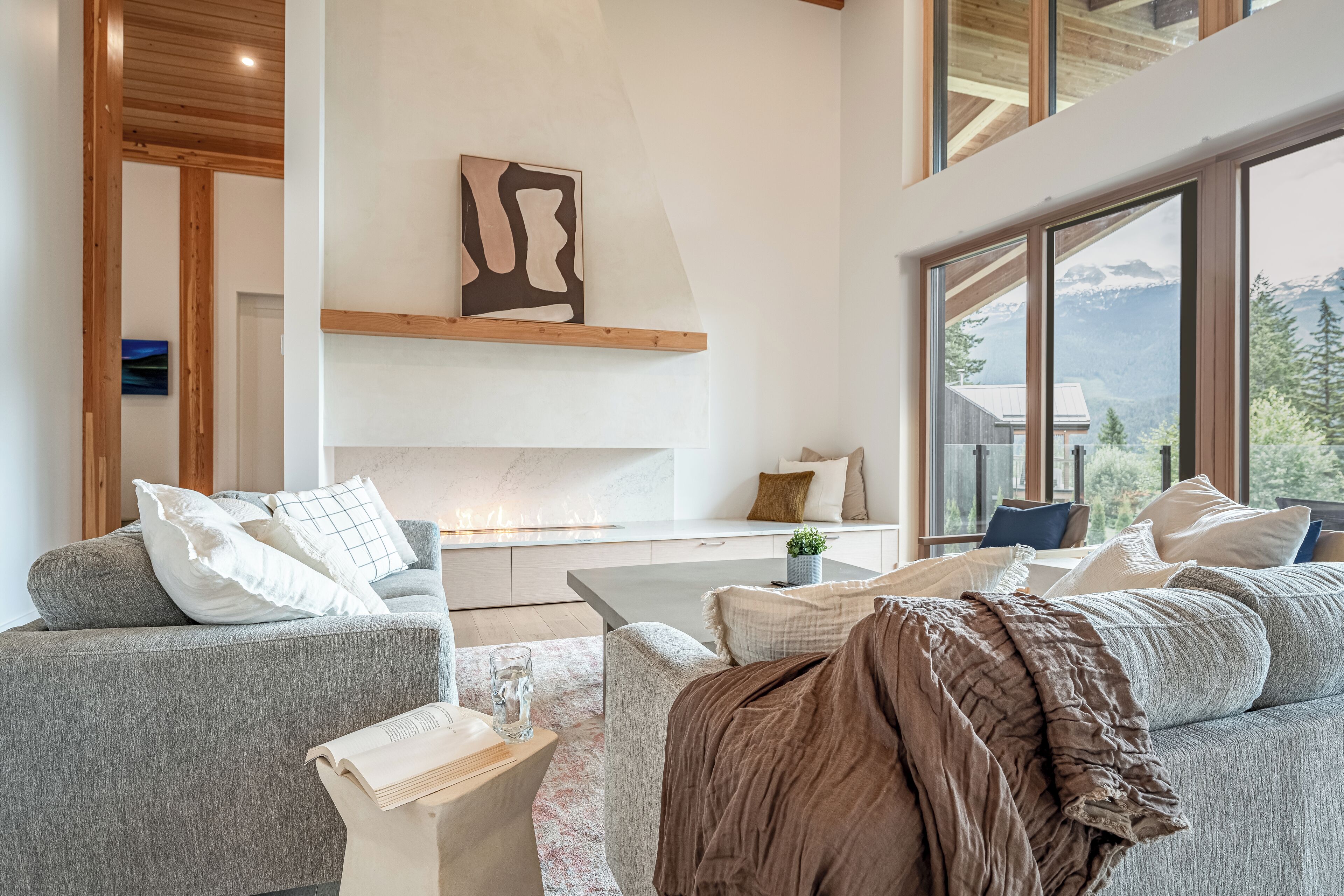 Chalet Deluks, balkon, pemandangan gunung | Area keluarga | TV layar datar