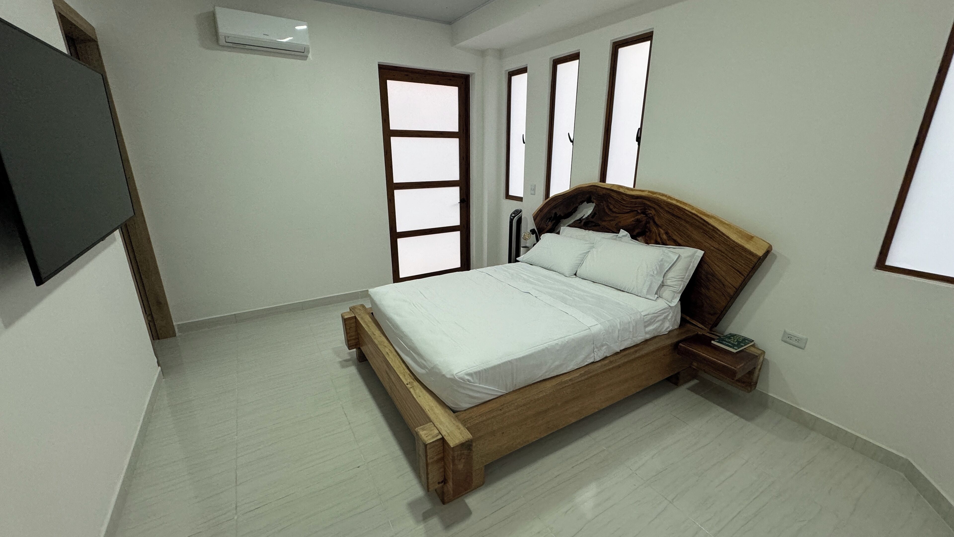 4 多间卧室、WiFi、床单