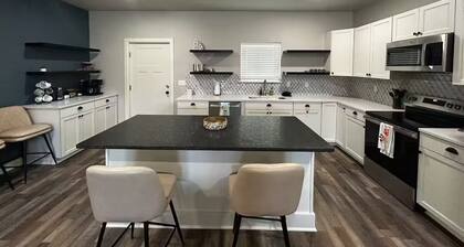 Traveler House · New Build