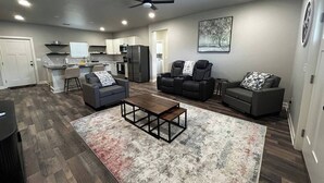 Living area - Silver Leaf (Stillwater)
