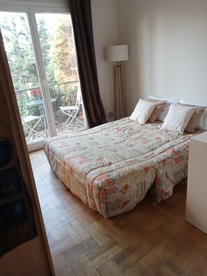 2 habitaciones, tabla de planchar con plancha y wifi gratis