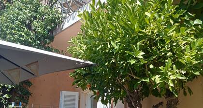 Family villa Nice 10 minutes from beaches. Family villa in Nice 10m from the beach.