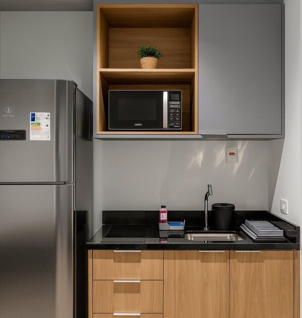 Basic Apartment | Private kitchen