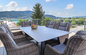 Outdoor dining - Penthouse Pörtschach (Pörtschach am Wörtherse)