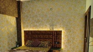Deluxe Quadruple Room | Soundproofing, free WiFi