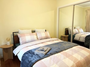 1 Schlafzimmer, Bügeleisen/Bügelbrett, WLAN, Bettwäsche