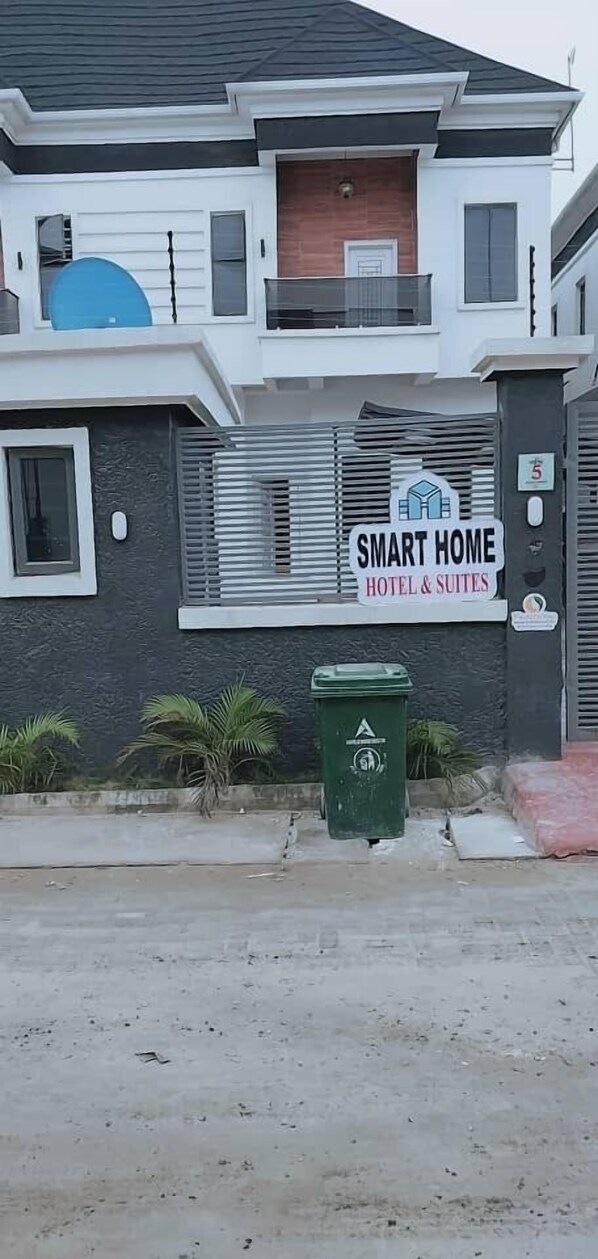 Façade de l’hébergement