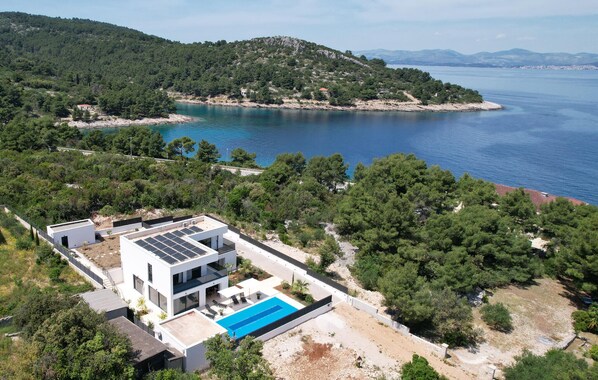 Exterior - Cozy home in Rogac with sauna (Rogac)