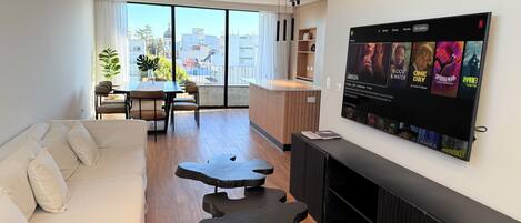 Appartement Premium, 3 chambres, vue ville | Coin séjour | TV connectée, Netflix, films à la carte, services de streaming