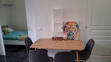 Dineren
