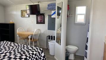 1 quarto, ferros/tábuas de passar roupa, Wi-Fi, roupa de cama