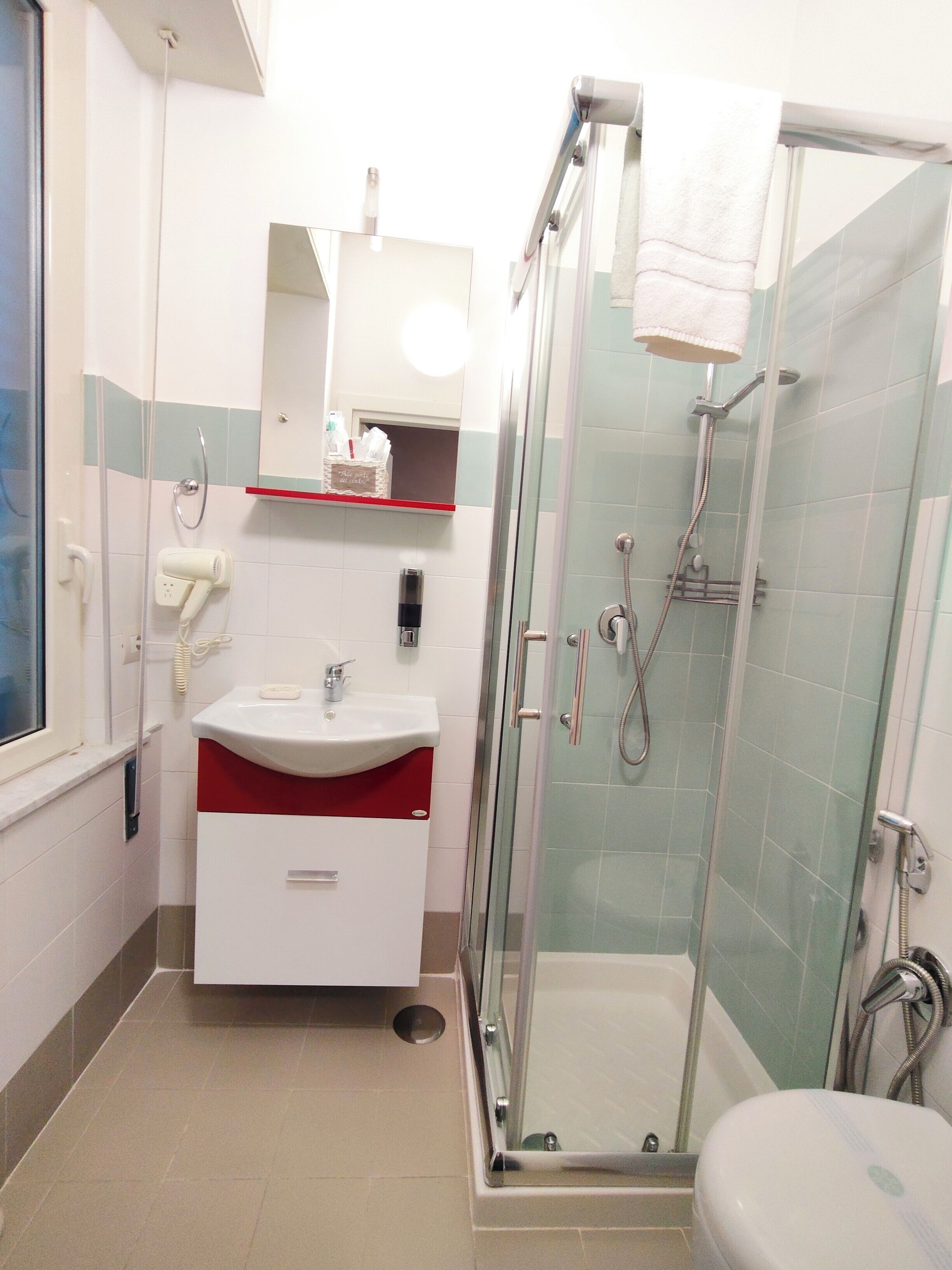 Comfort Room, Non Smoking, Balcony | Bathroom | Shower, rainfall showerhead, free toiletries, hair dryer