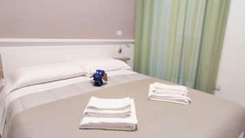 Comfort-Zimmer, Nichtraucher, Balkon | Hochwertige Bettwaren, Betten mit Memory-Foam-Matratzen