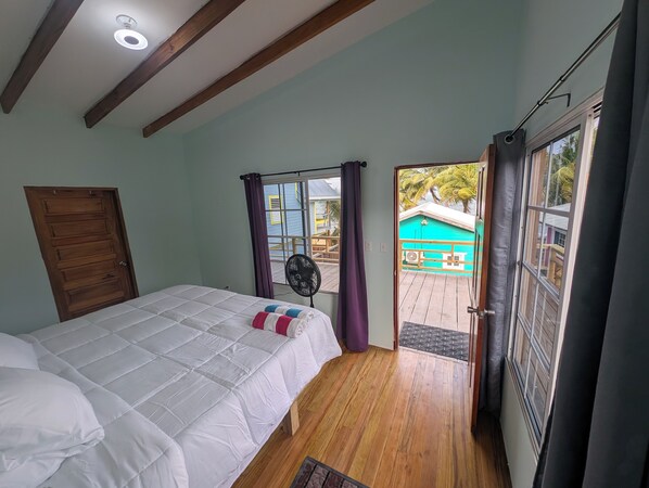 5 bedrooms, Internet, bed sheets