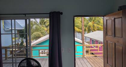 Spacious 5-bedroom lodge in brilliant Hopkins with AC