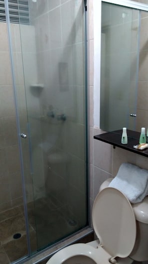 Shower, towels