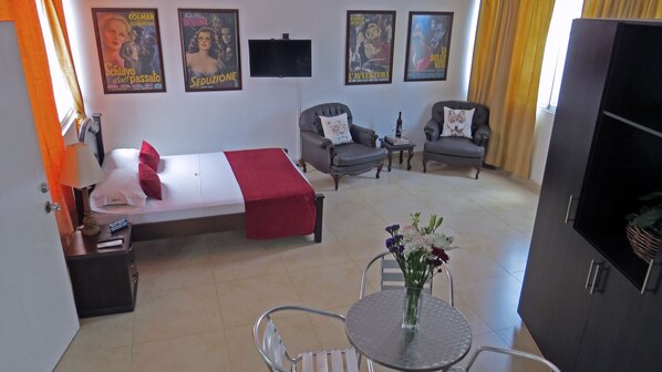 1 bedroom, WiFi, bed sheets