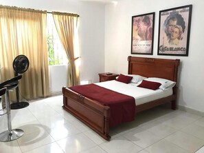 1 bedroom, WiFi, bed sheets