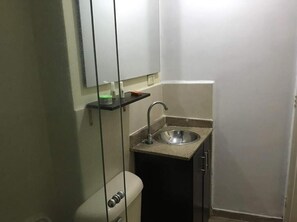 Shower, towels